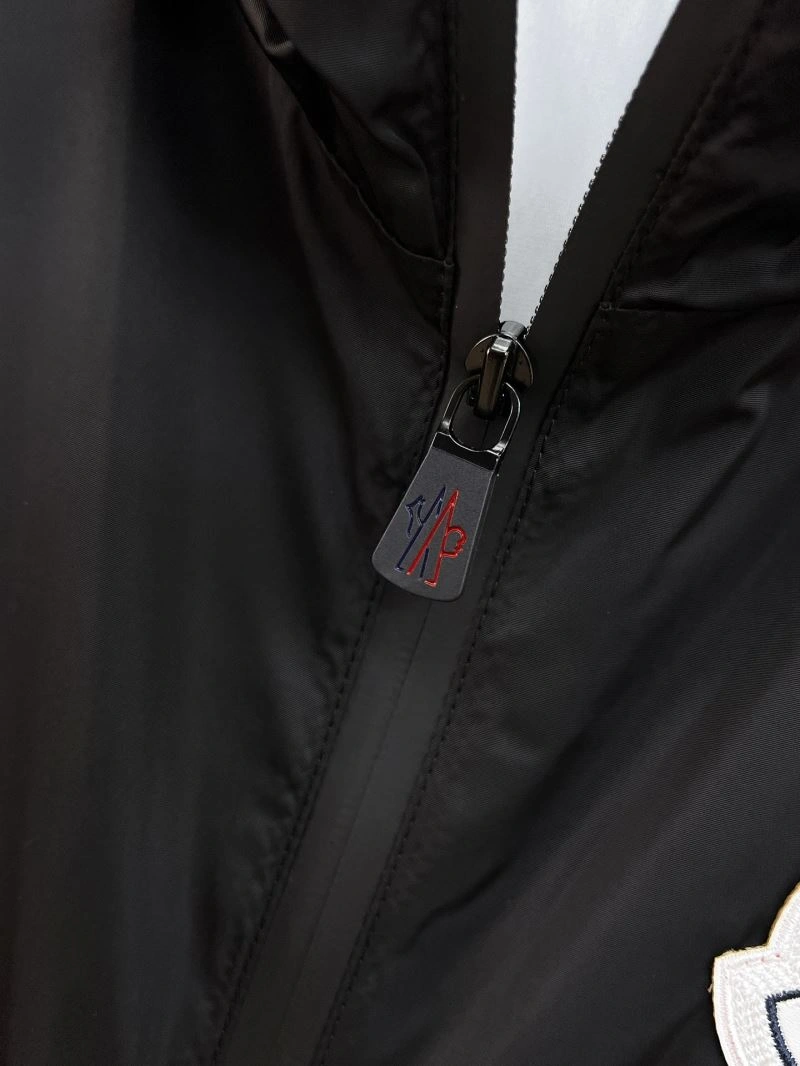 Moncler Outwear HighQuality 141829
