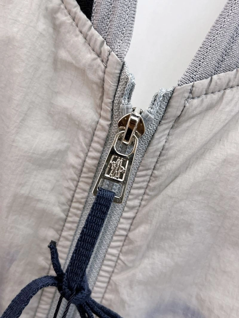 Upgraded Moncler Outwear 141824