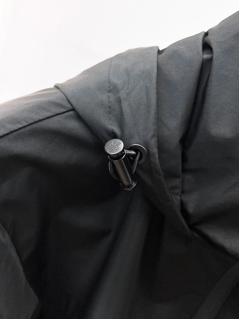 TechFriendly Moncler Outwear 141843