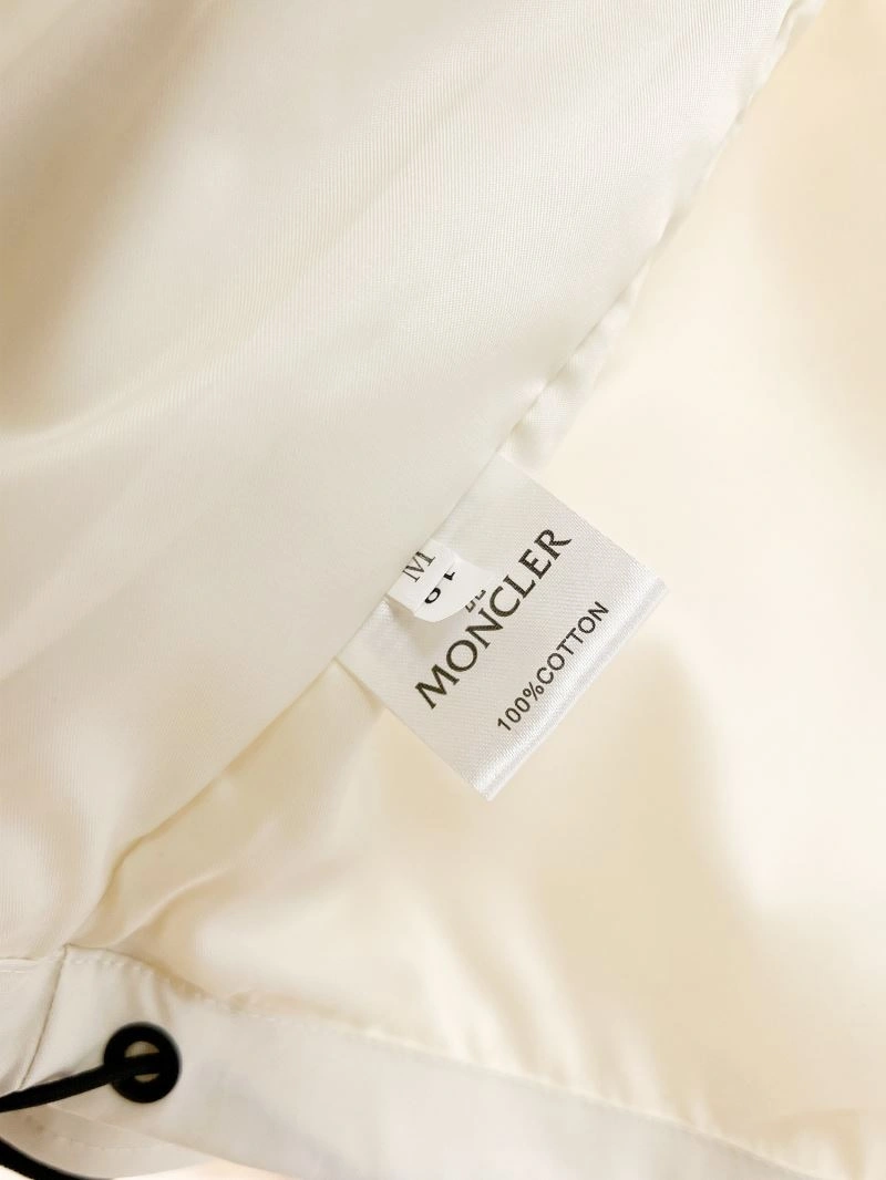 WrinkleFree Moncler Outwear 141841