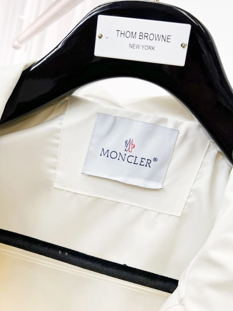 WrinkleFree Moncler Outwear 141841