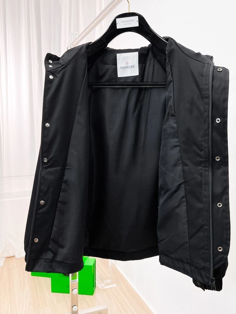 Durable Moncler Outwear 141846