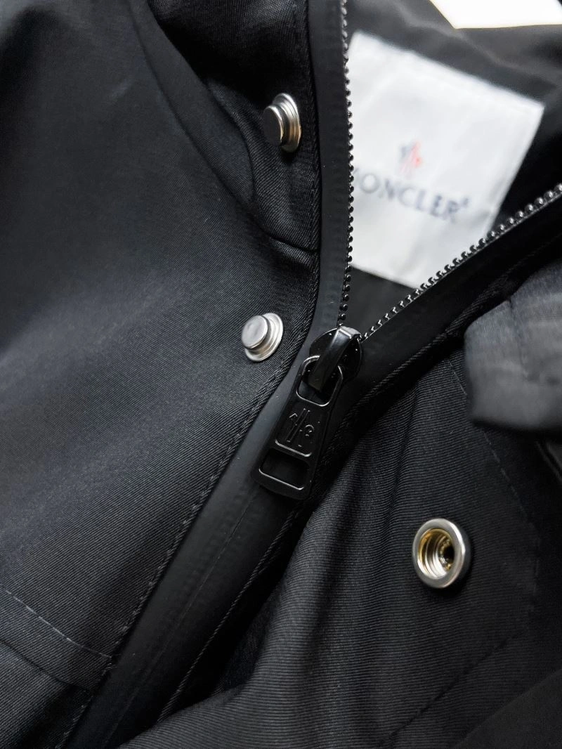 Durable Moncler Outwear 141846