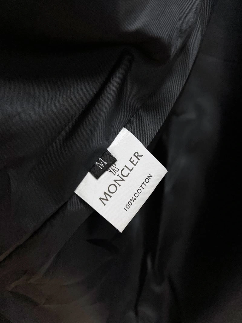 Bright Moncler Outwear 141844