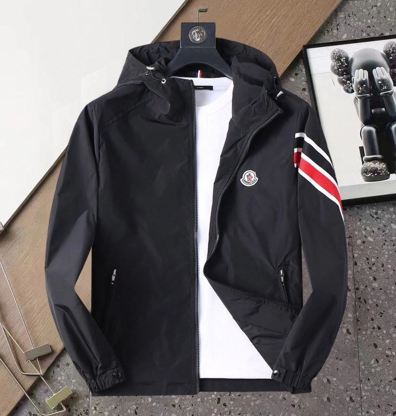 Moncler Outwear Breathable 141820