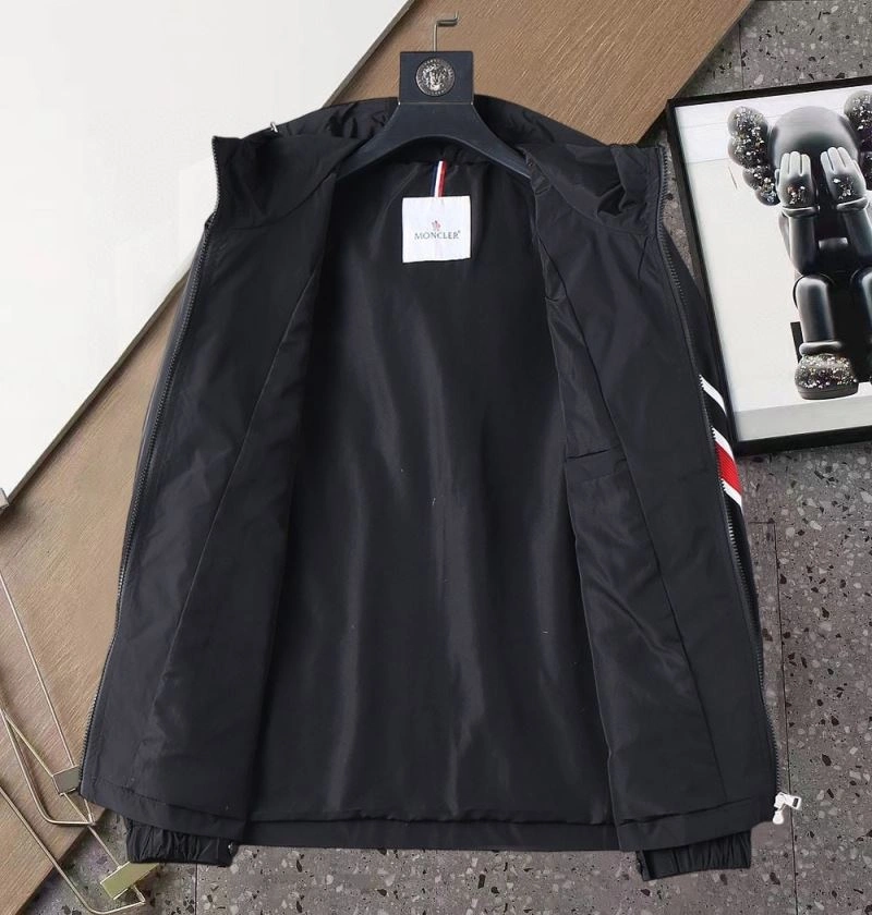 Moncler Outwear Breathable 141820