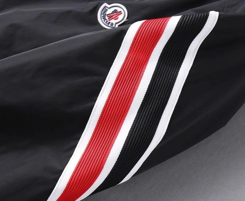 Moncler Outwear Breathable 141820