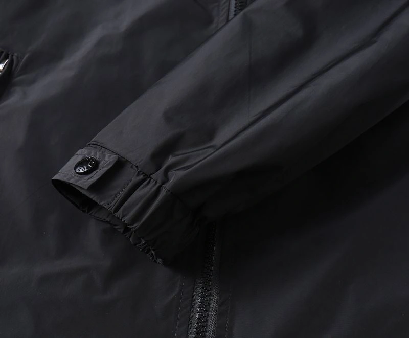 Moncler Outwear Breathable 141820