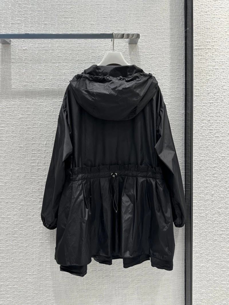 Snug Moncler Outwear 139678