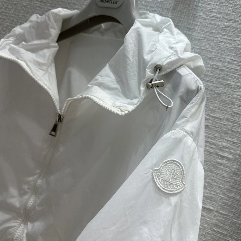 ZeroBulk Moncler Outwear 139684