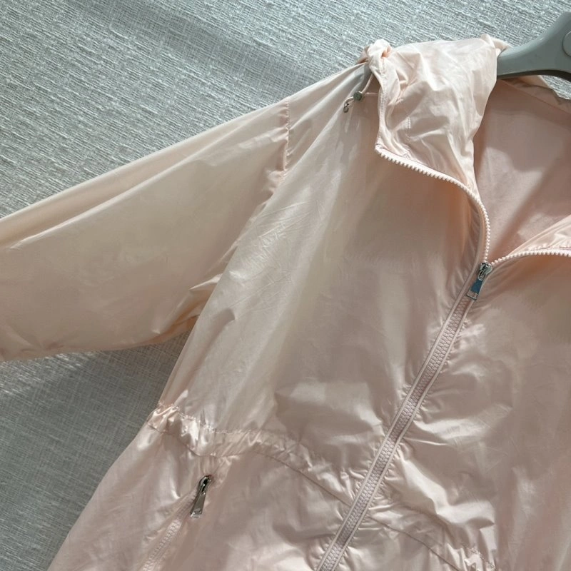 Moncler Outwear Durable 139685