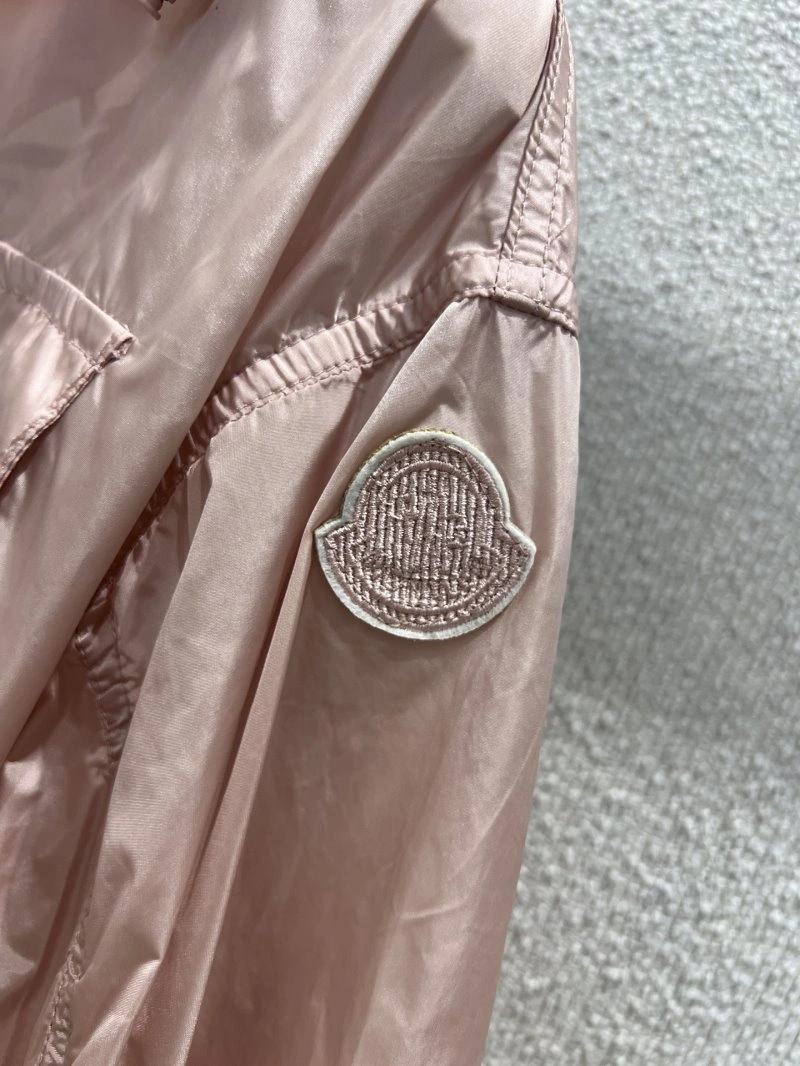 Unisex Moncler Outwear 139797