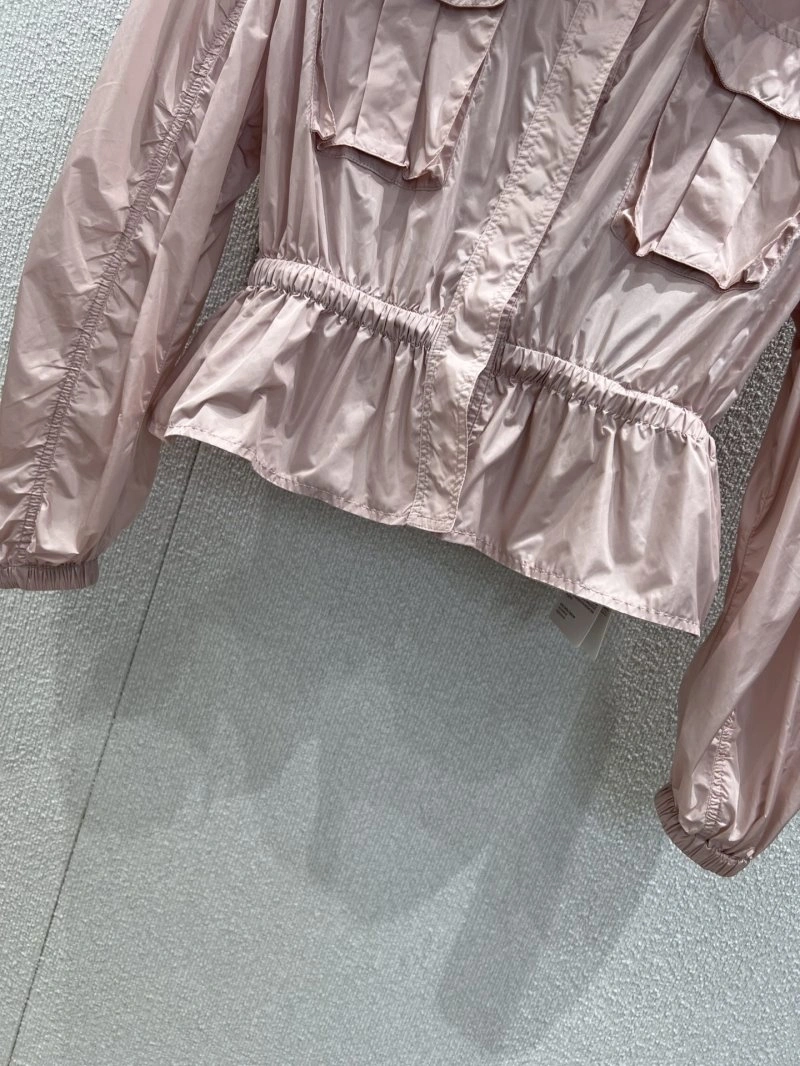 Unisex Moncler Outwear 139797
