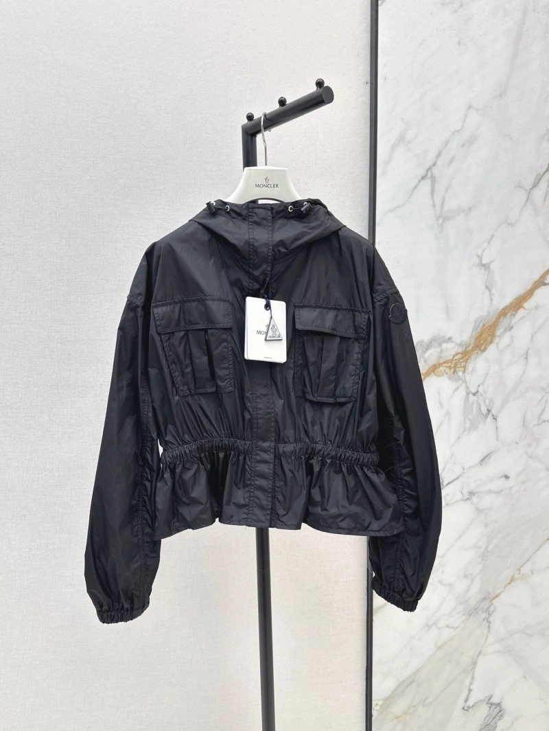 Sustainable Moncler Outwear 139641