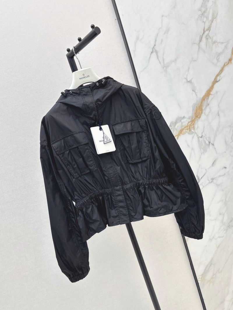 Sustainable Moncler Outwear 139641