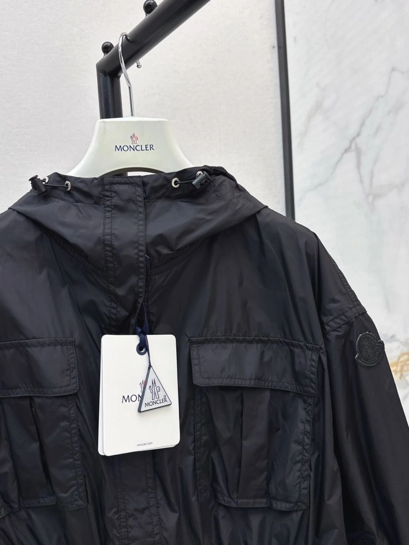Sustainable Moncler Outwear 139641