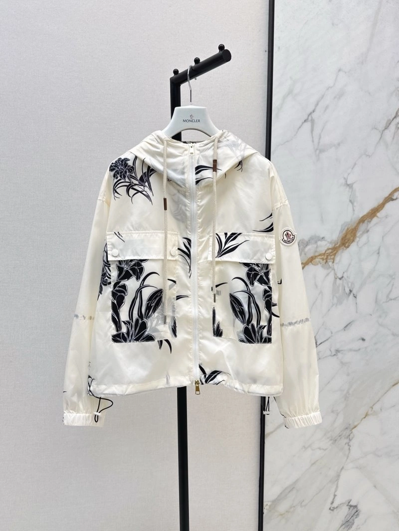SmoothTexture Moncler Outwear 139620