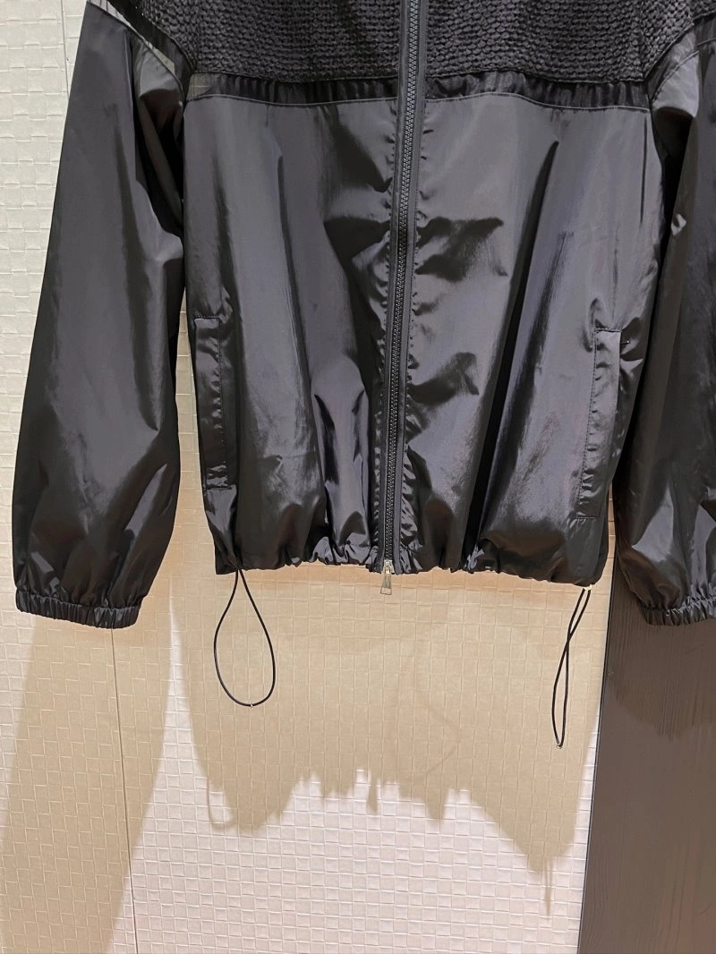 Moncler Outwear WeatherProof 139645