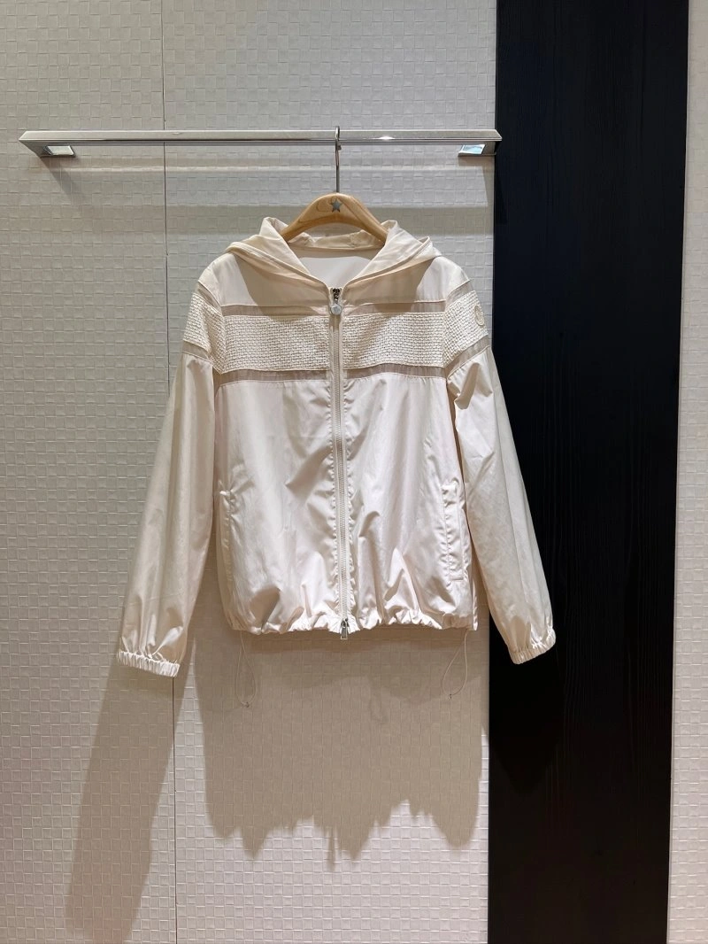 Breathable Moncler Outwear 139615