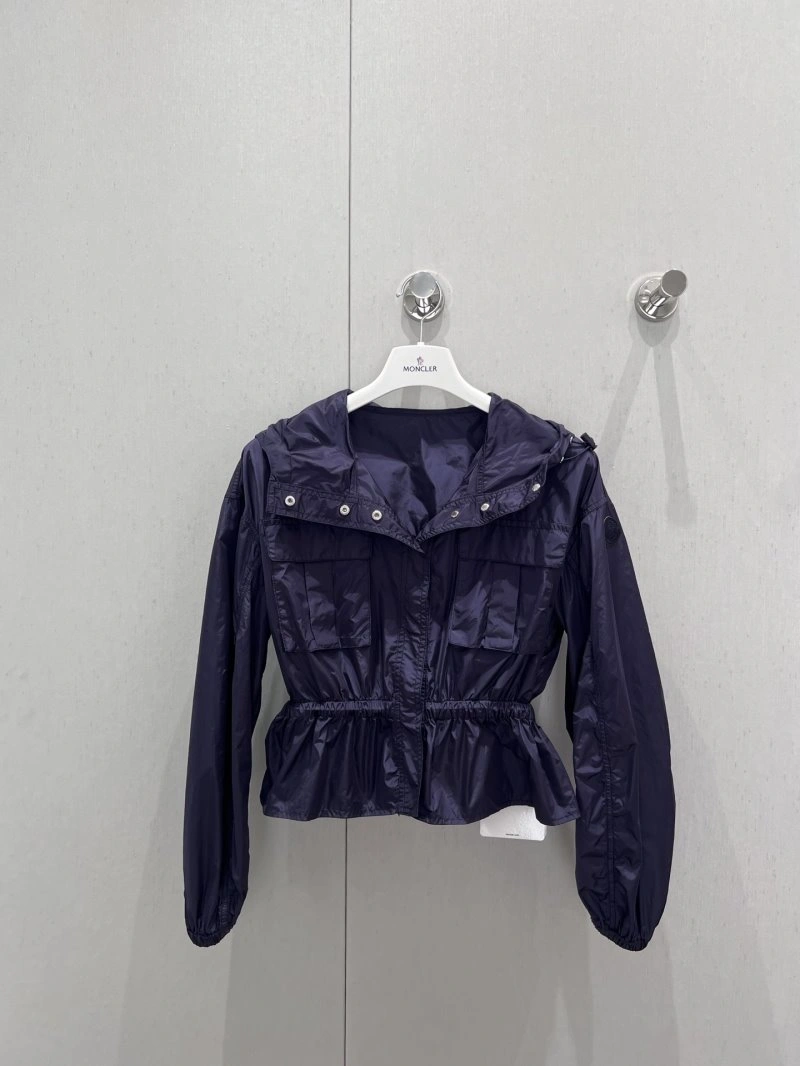 Reliable Moncler Outwear 139613
