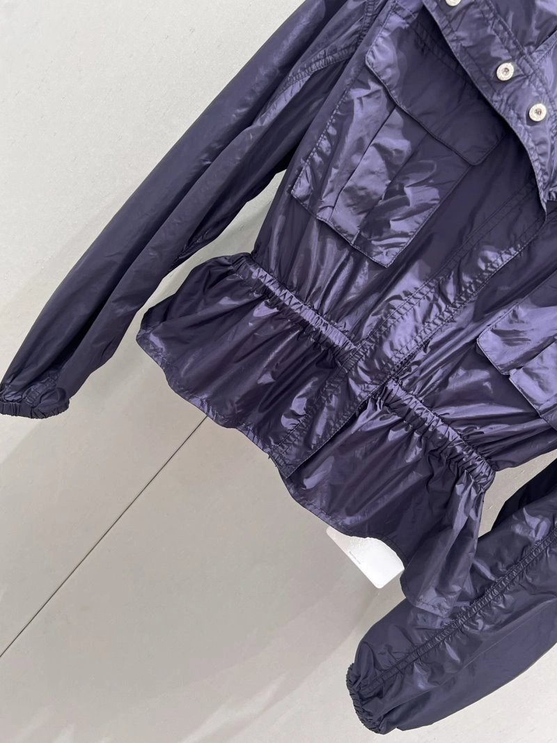 Reliable Moncler Outwear 139613