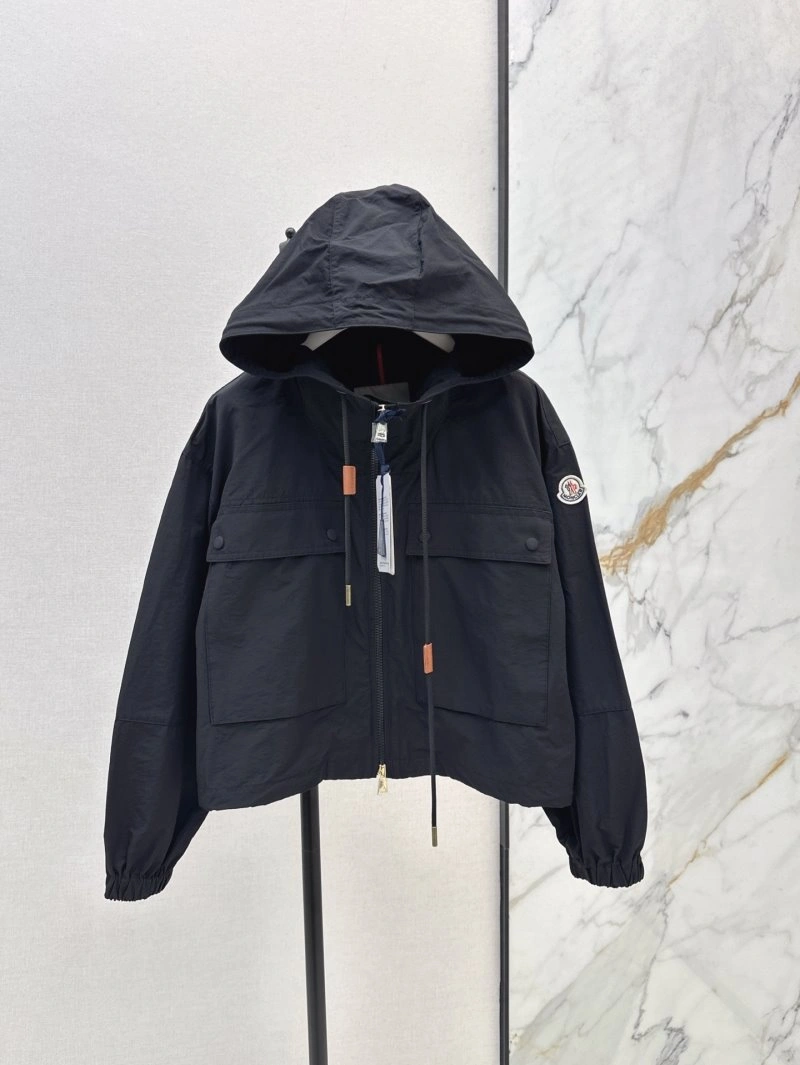 Premium Moncler Outwear 139610