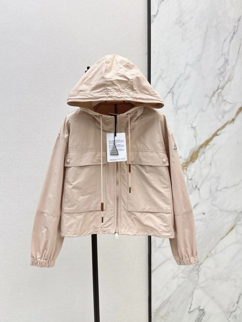 Moncler Outwear Effortless 139609