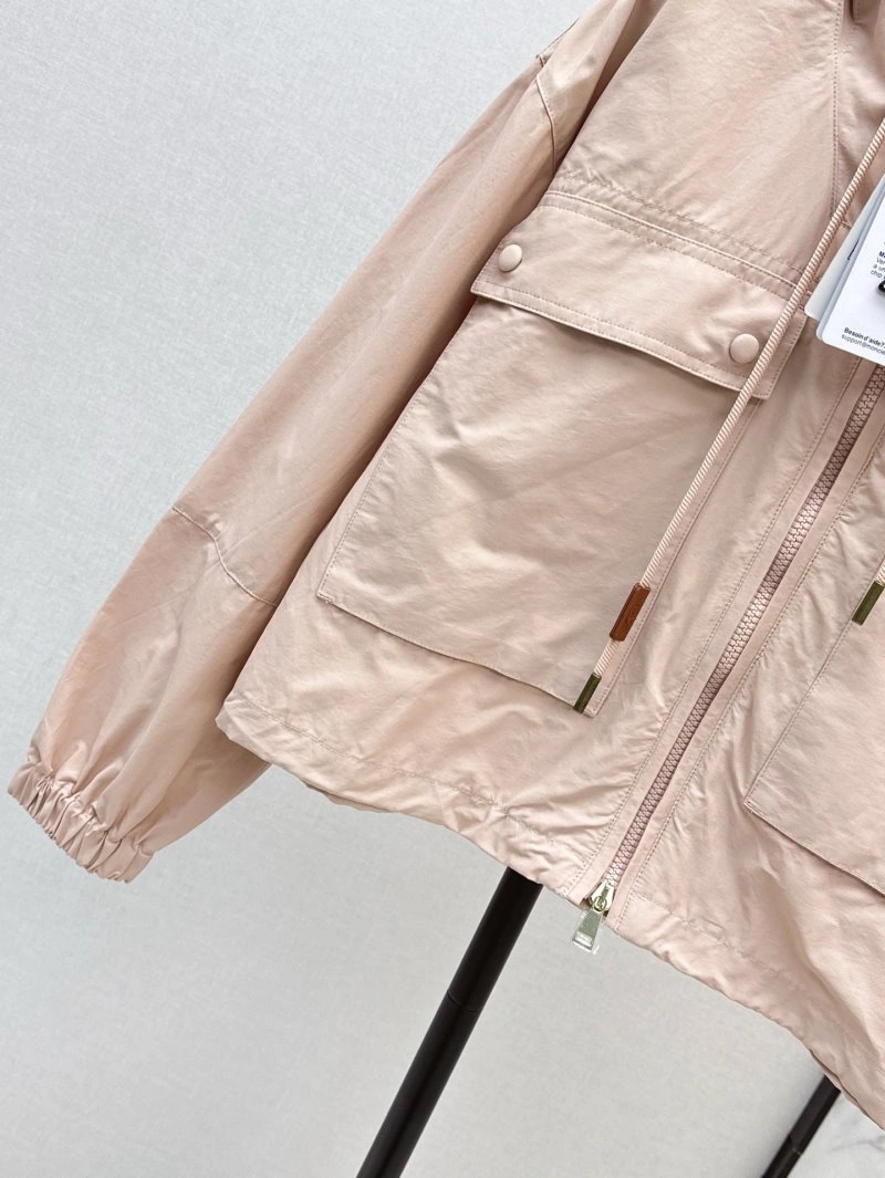 Moncler Outwear Effortless 139609