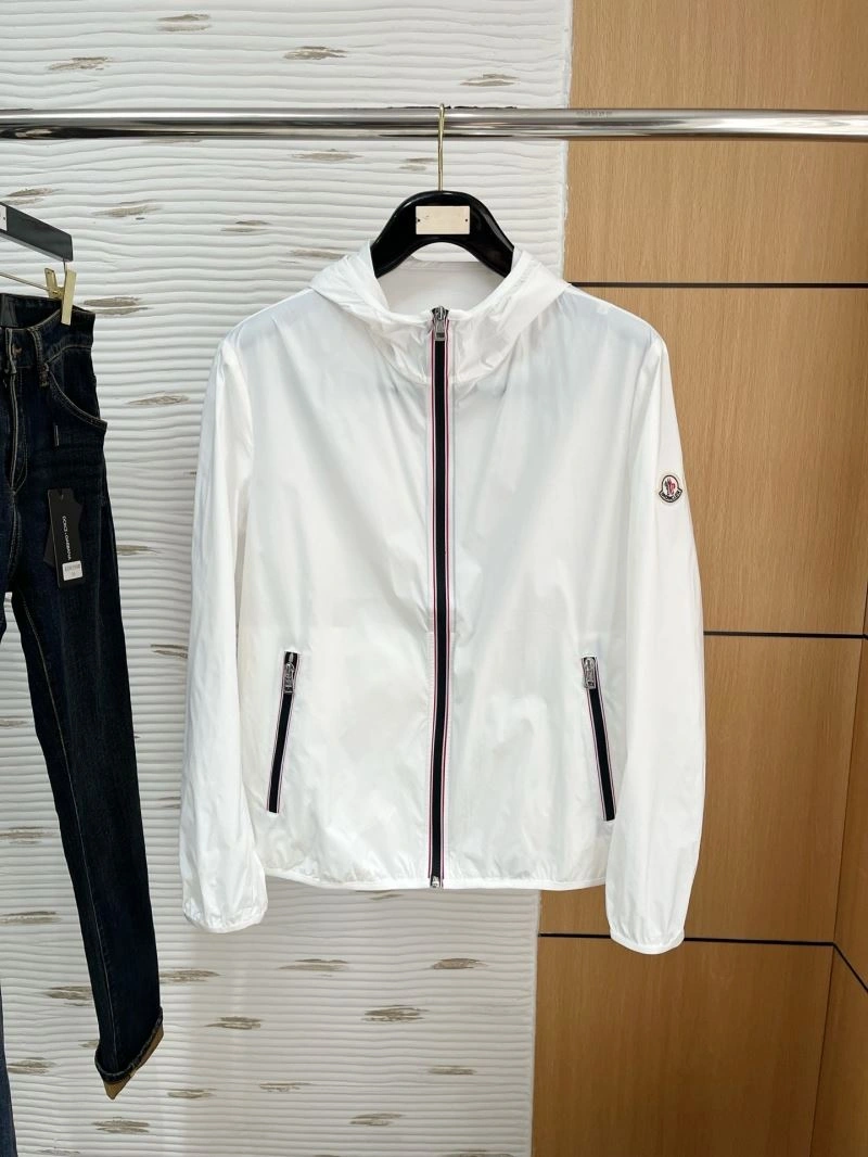 Moncler Outwear Attractive 141592