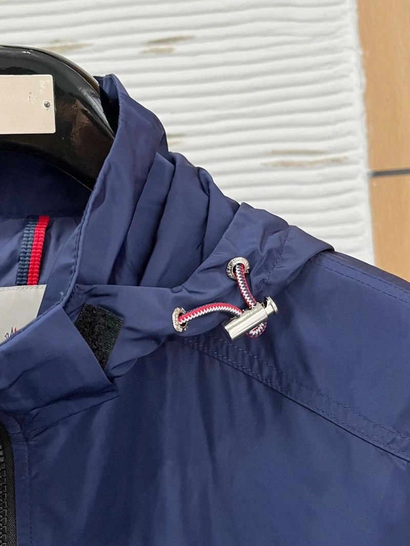 Moncler Outwear Timeless 141589