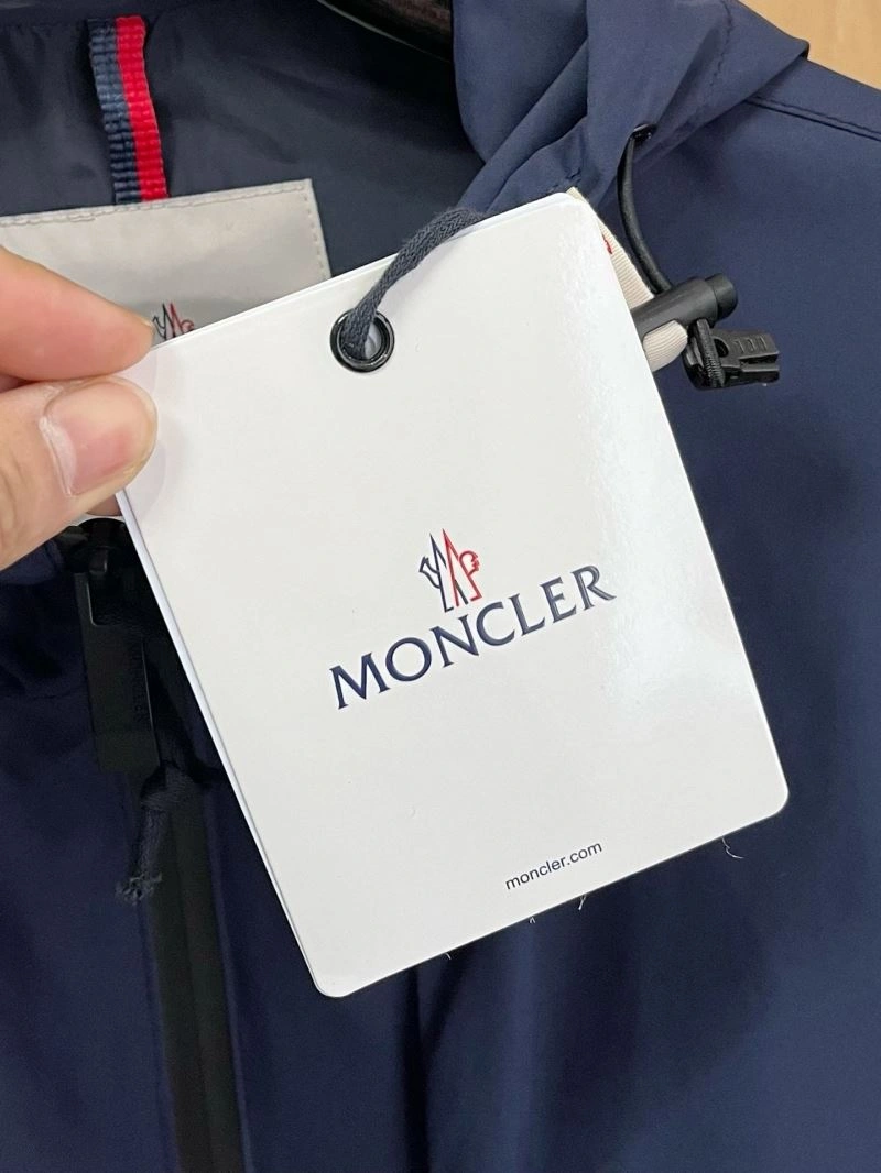 Seasonal Moncler Outwear 141587
