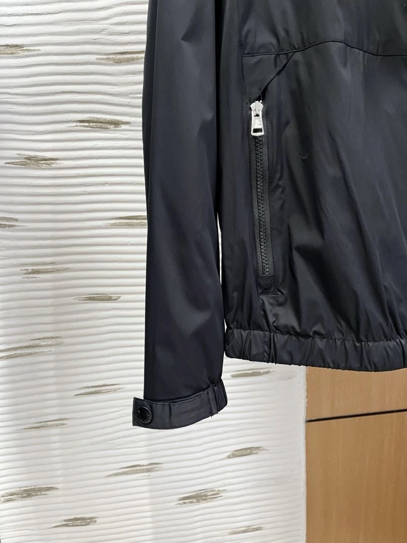 Moncler Outwear Bright 141579