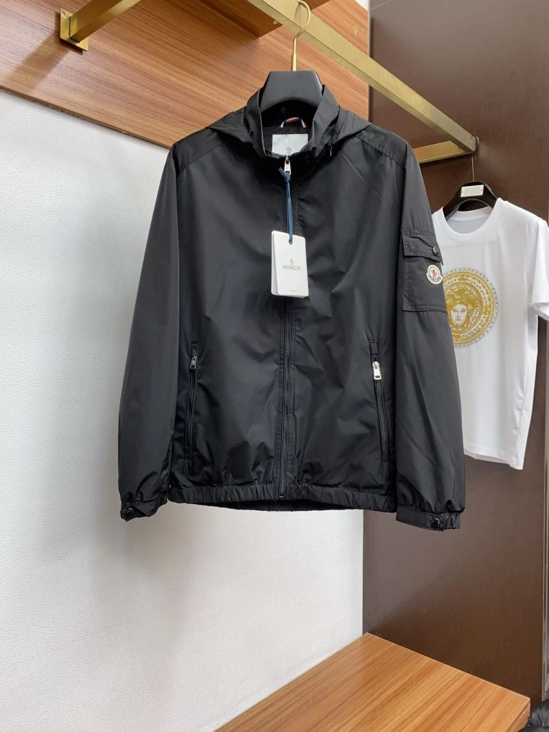 BestValue Moncler Outwear 141588