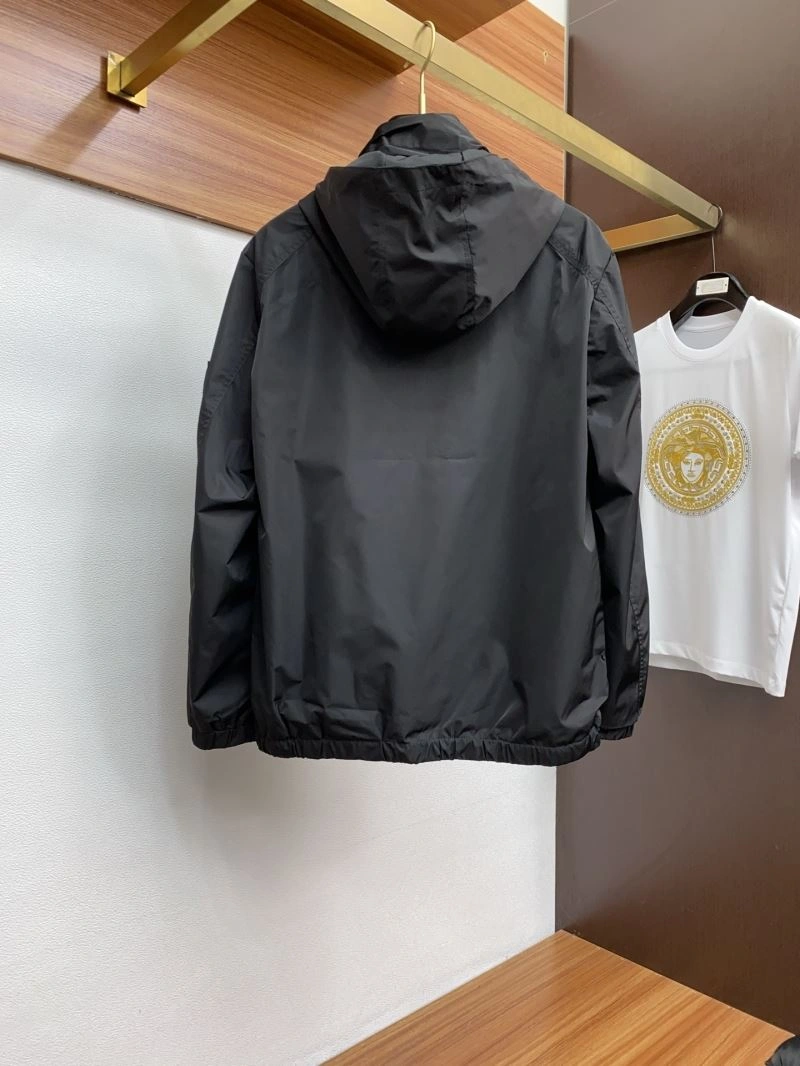 BestValue Moncler Outwear 141588