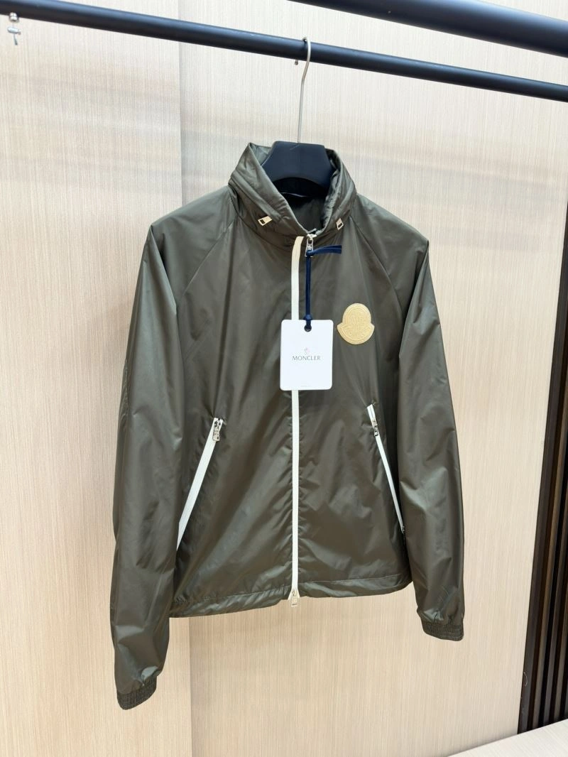 Moncler Outwear SoftTouch 141574