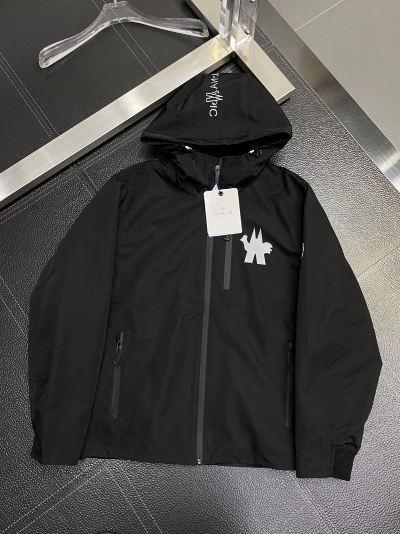 Breathable Moncler Outwear 141581