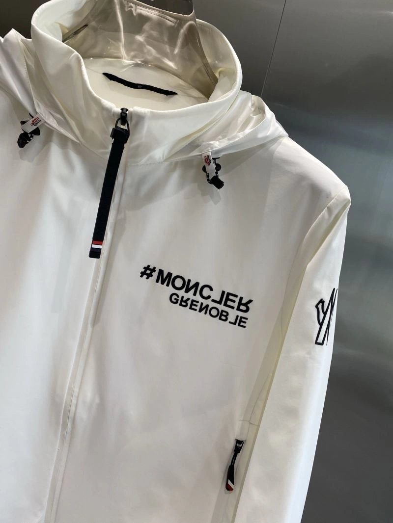 Moncler Outwear NewStyle 141569