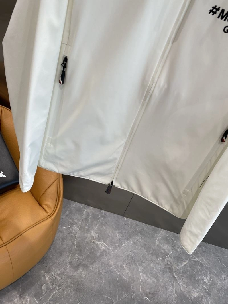 Moncler Outwear NewStyle 141569