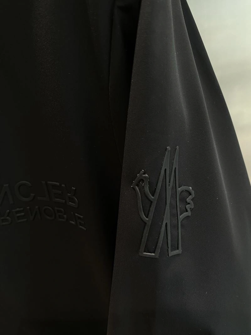 Moncler Outwear Timeless 141572