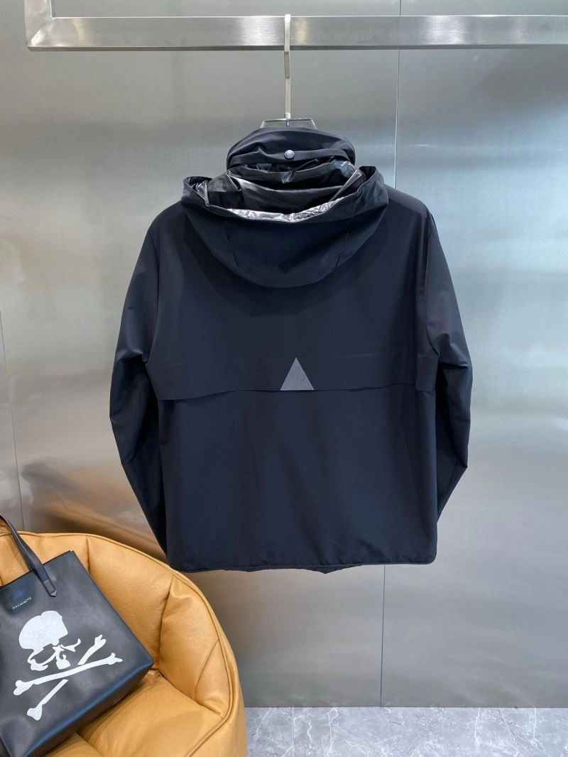 Moncler Outwear Timeless 141572