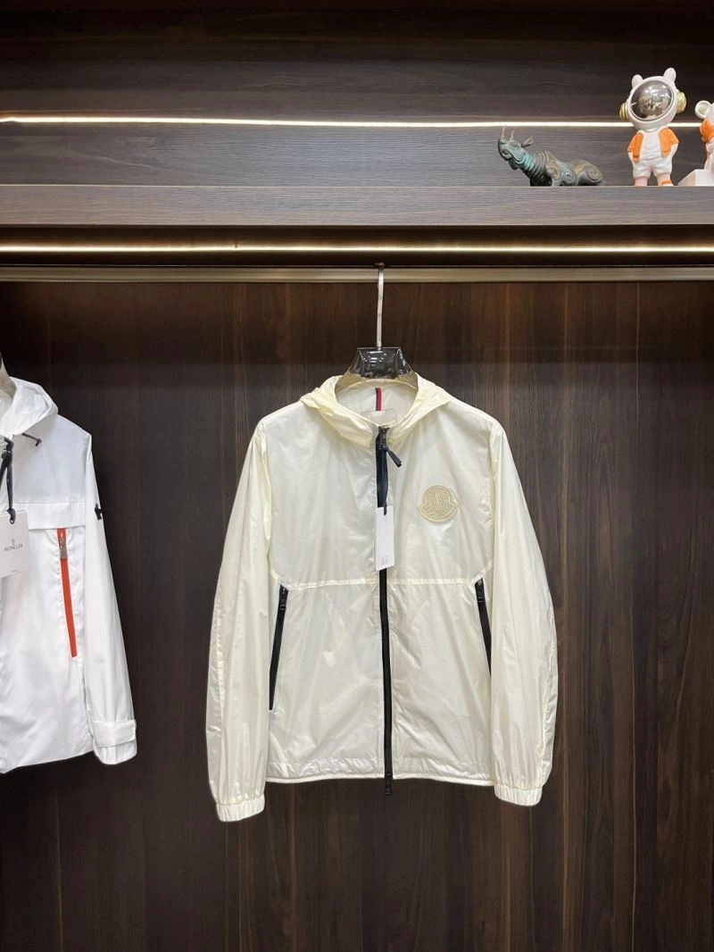 Moncler Outwear NewStyle 141573