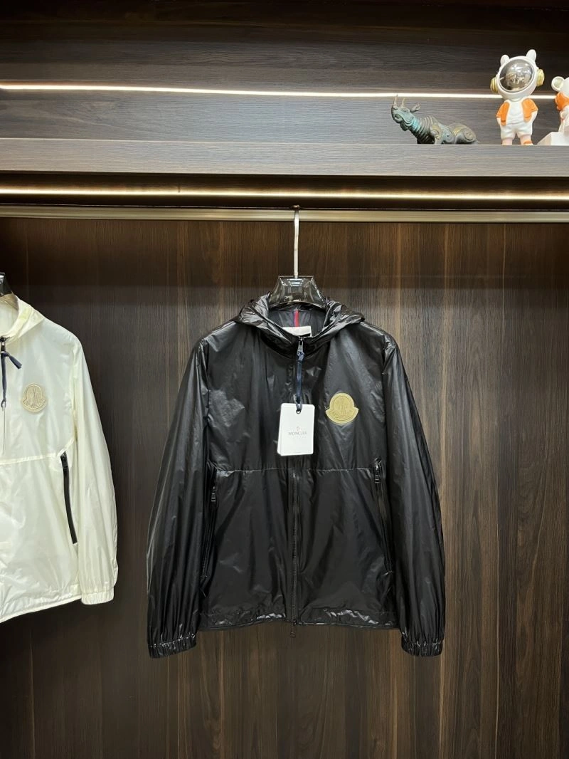 Moncler Outwear NewStyle 141573