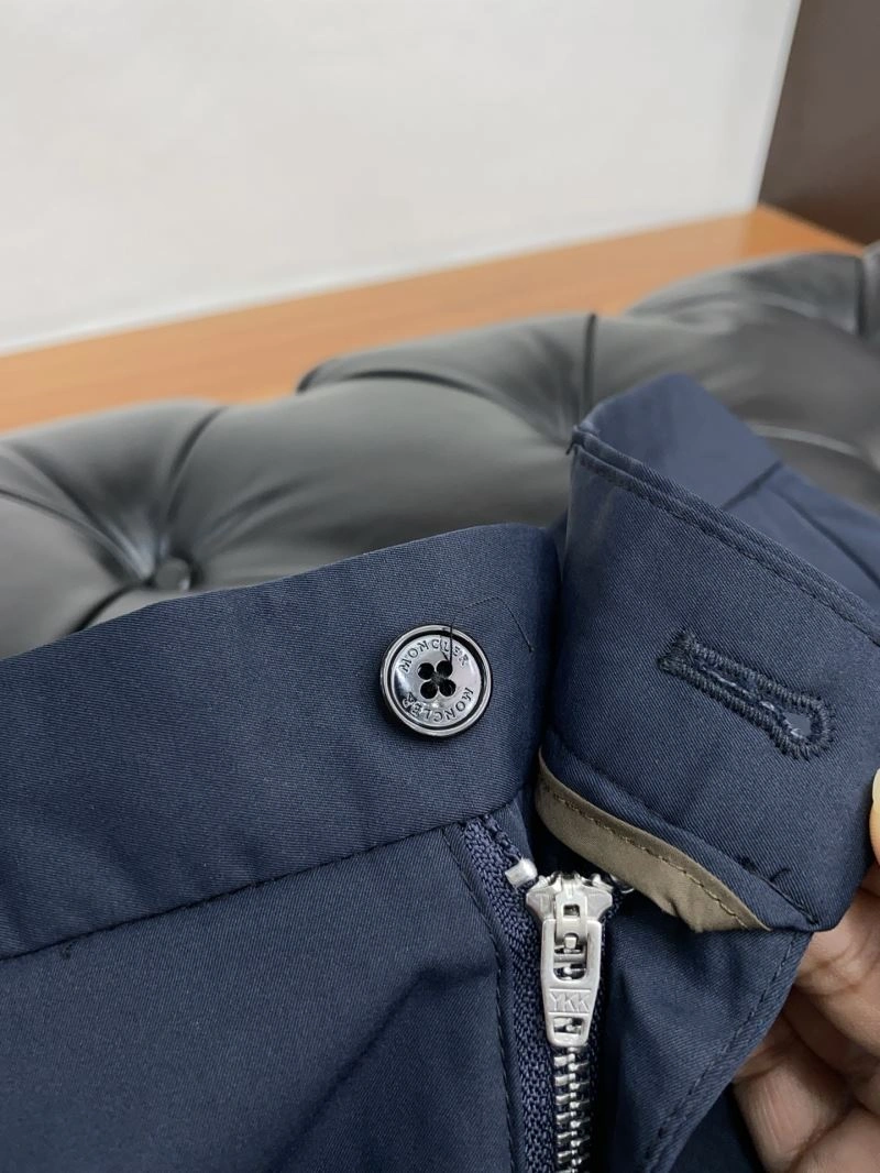 FashionForward Moncler Outwear 141571