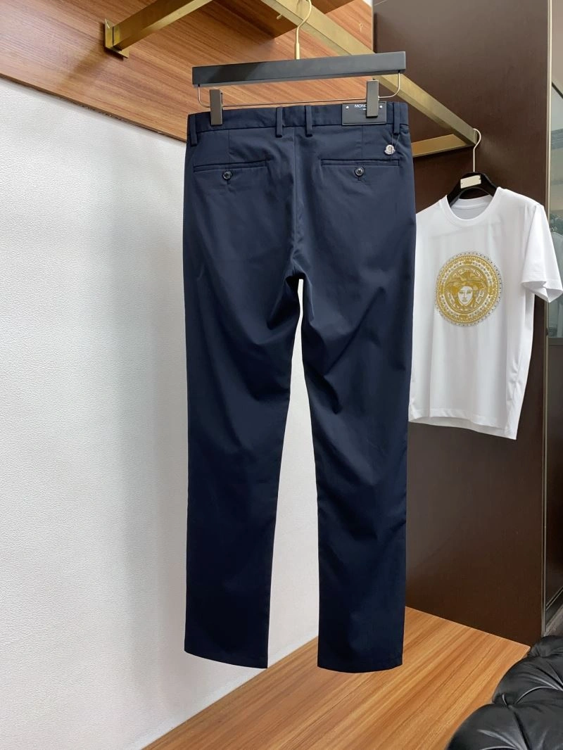 FashionForward Moncler Outwear 141571