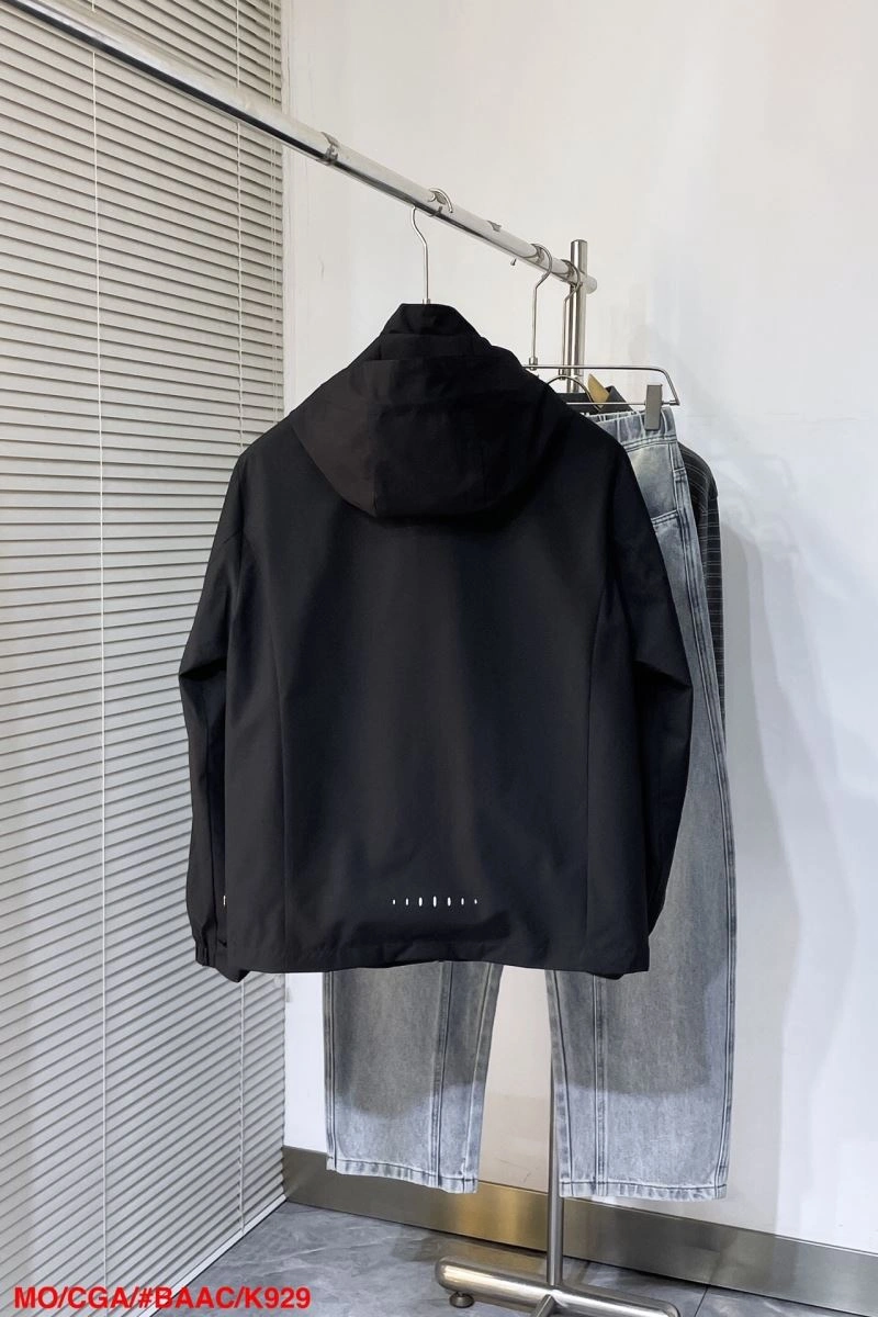 Flexible Moncler Outwear 141568