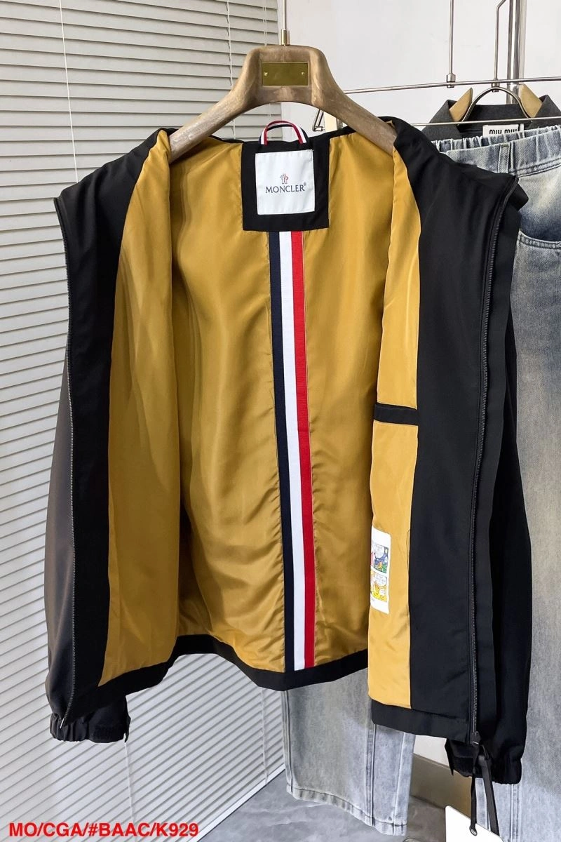 Flexible Moncler Outwear 141568