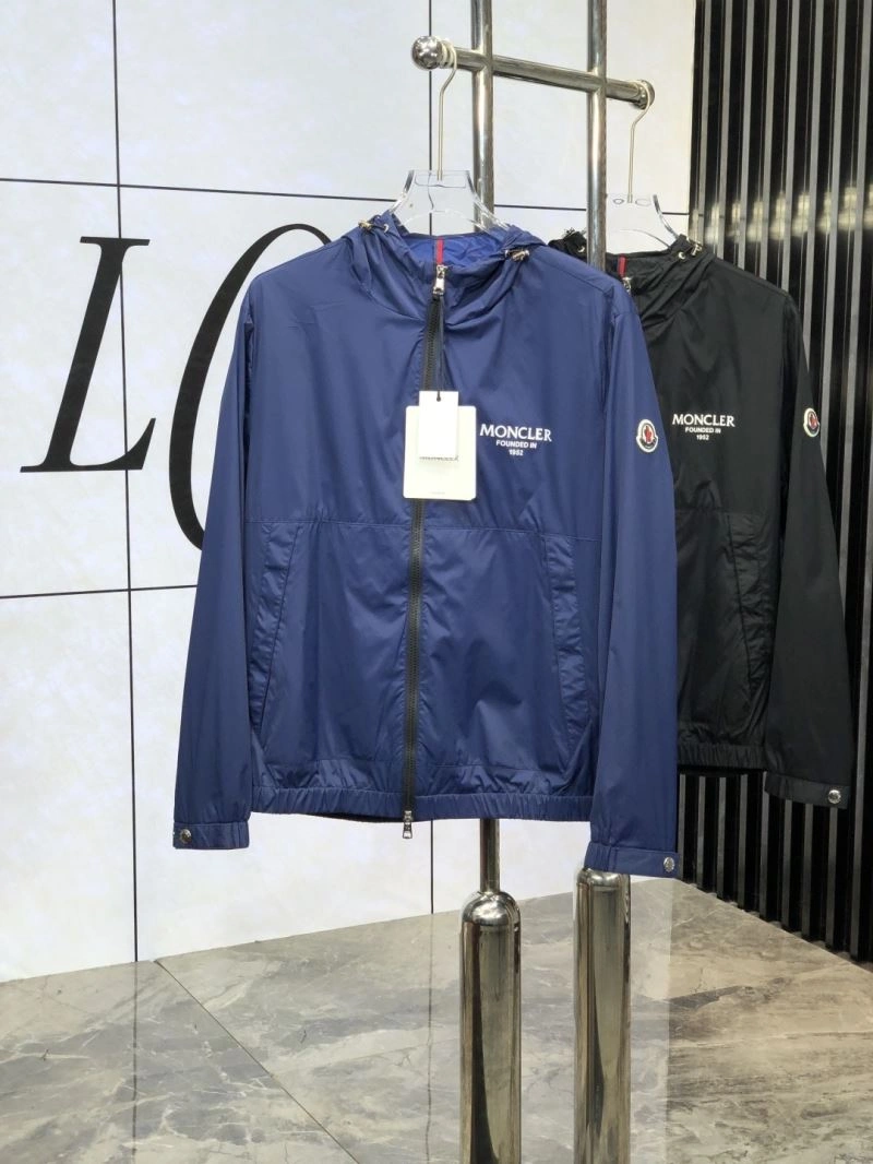 Moncler Outwear WrinkleFree 141570