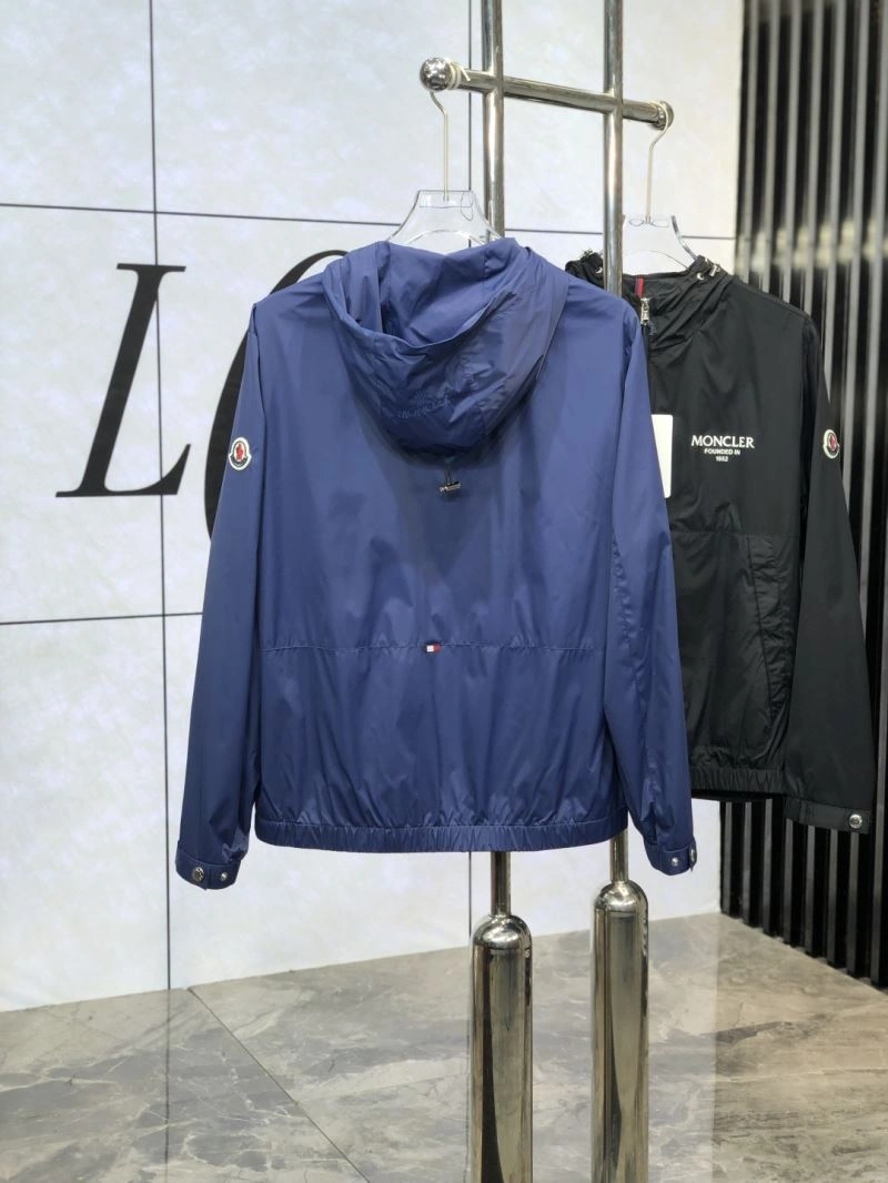 Moncler Outwear WrinkleFree 141570