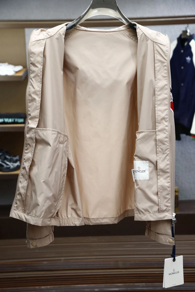 Youthful Moncler Outwear 141563