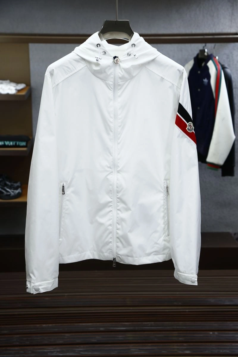 Moncler Outwear WeatherProof 141564